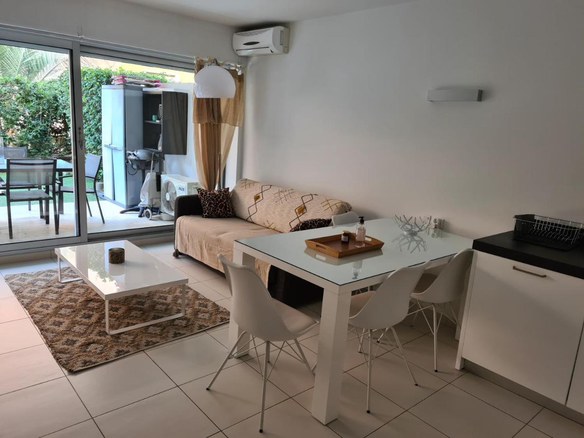Le Lodge, T2 Classe 3 Etoiles Avec Jardin, Parking, Piscine & Mer A 2 Pas Menton Exterior foto