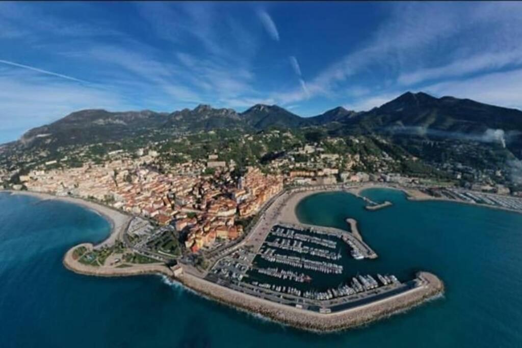 Le Lodge, T2 Classe 3 Etoiles Avec Jardin, Parking, Piscine & Mer A 2 Pas Menton Exterior foto